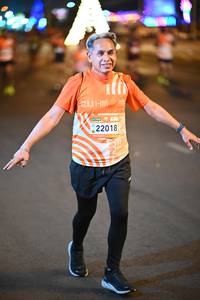 BIB: 211, 22018
                            <button type="button" onclick="openModal(23185592)" class="btn btn-primary btn-sm float-right btn-popup" data-toggle="modal" data-target=".modal-high-quality">
                        <i class="fas fa-shopping-cart"></i> Add to Cart
                    </button>
                                            <button type="button" onclick="isThisMe(23185592, true)" class="btn btn-success btn-sm float-right btn-popup btn-isme hidden" data-toggle="tooltip" data-placement="bottom" title="นี่คือรูปของคุณใช่ไหม คลิกที่นี่เพื่อเอาเข้าอัลบั้ม">
                        <i class="fas fa-plus"></i> Add to album
                    </button>
                    <button type="button" onclick="isThisMe(23185592, false)" class="btn btn-warning btn-sm float-right btn-popup btn-isnotme hidden">
                        <i class="fas fa-ban"></i> Remove from album
                    </button>
